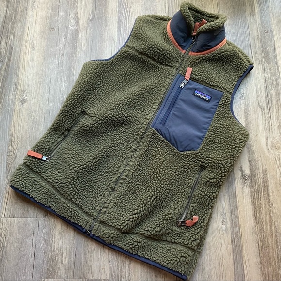 Patagonia Jackets & Blazers - Olive Green Patagonia Classic Retro-X Vest